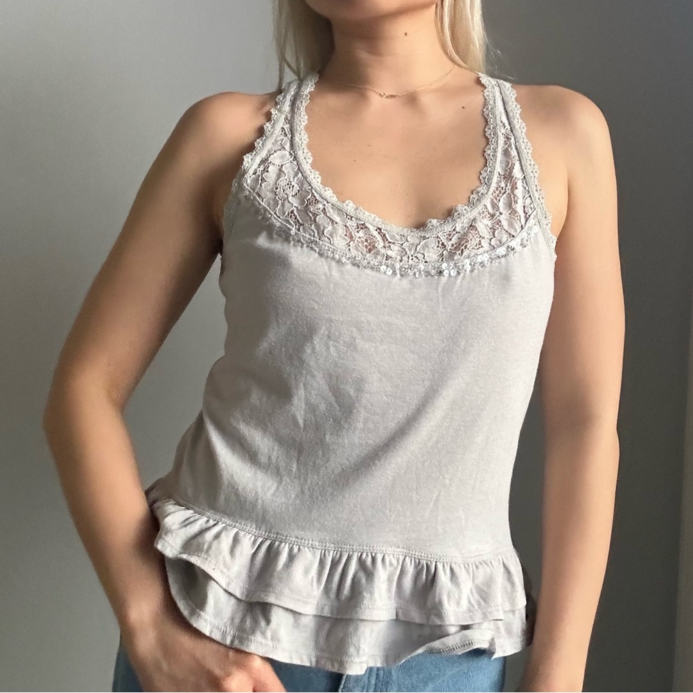 Vintage Y2K Hollister Sequins Beaded Lace Trim Peplum Camisole Tank Top in Gray